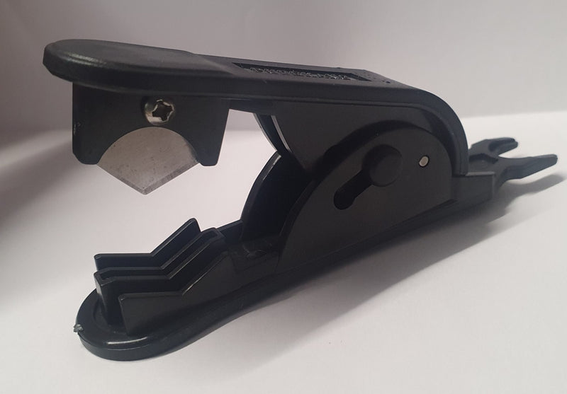 Pipe Cutter for Plastic Water Pipe